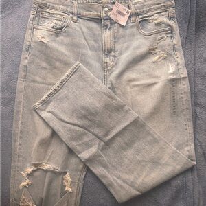 AE Stretch Super High Waisted Ripped Ankle Straight Jean